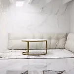 아파트 Dina House